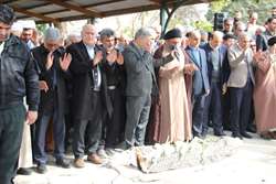 وداع باشکوه با خیر نیک‌اندیش لاهیجانی؛ پیکر دکتر محمدصادق پیروز به خاک سپرده شد