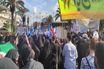  حضور جامعه بزرگ دانشگاه علوم پزشکی گیلان در راهپیمایی سیزده آبان