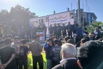  حضور جامعه بزرگ دانشگاه علوم پزشکی گیلان در راهپیمایی سیزده آبان