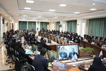 حضور مسئول مامایی دانشگاه علوم پزشکی گیلان در دوره ملی توان‌افزایی مامایی کشور
