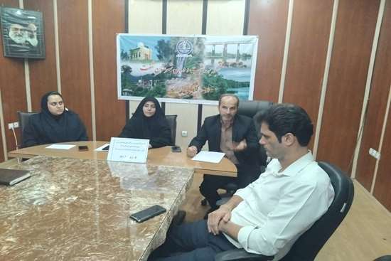 جلسه بازآموزی برنامه‌های بهداشت روان ویژه بهورزان در شهرستان شفت 